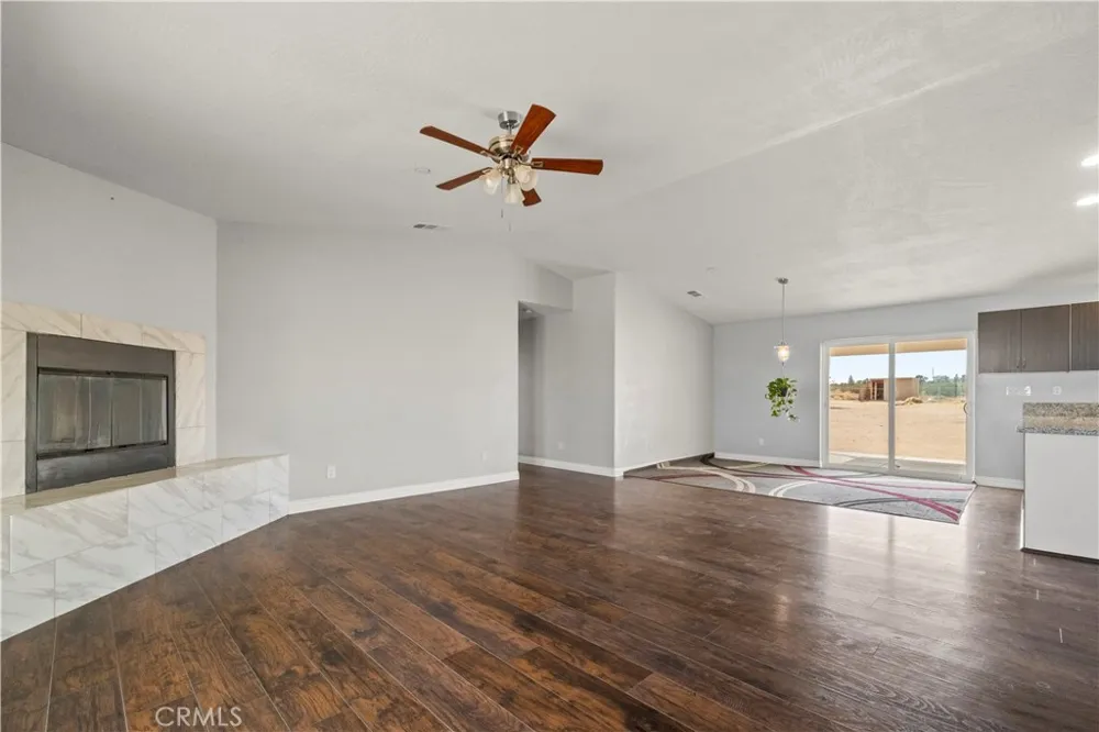 7755 7th Street Phelan, CA 92371
