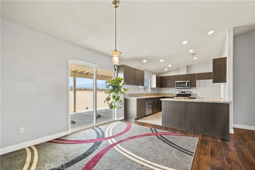 7755 7th Street Phelan, CA 92371