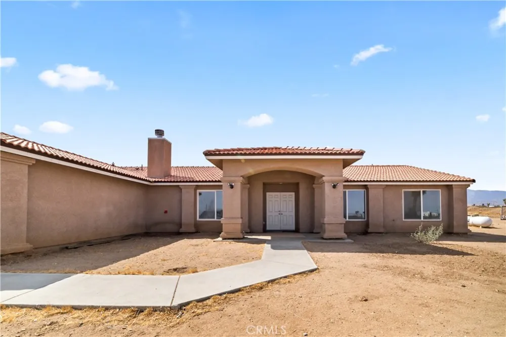 7755 7th Street Phelan, CA 92371