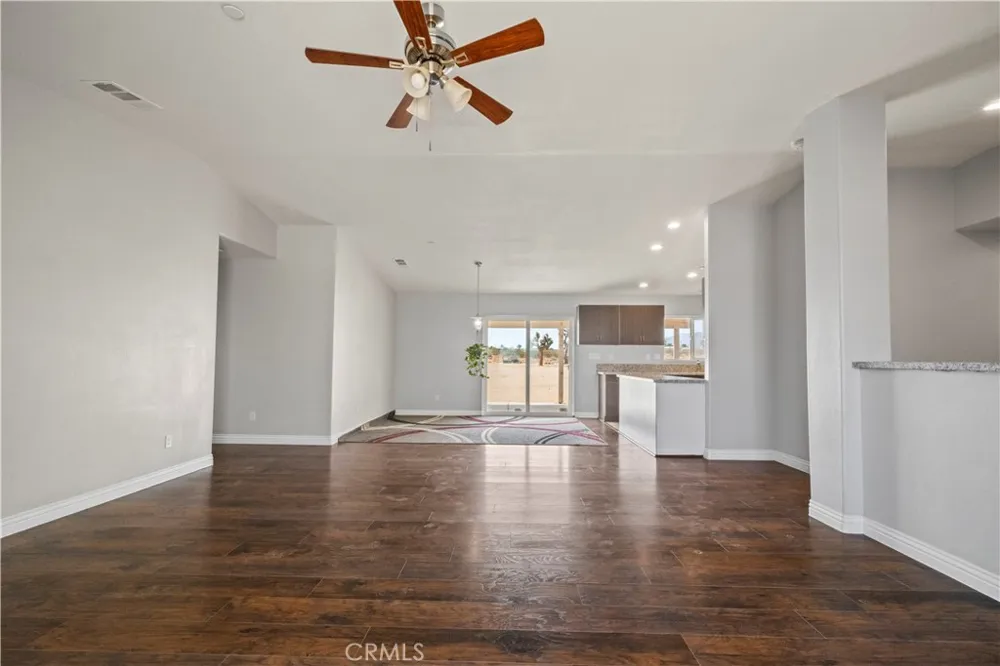 7755 7th Street Phelan, CA 92371