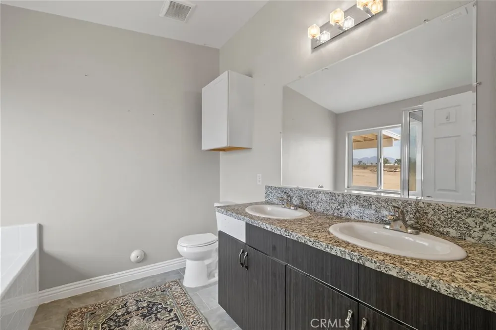 7755 7th Street Phelan, CA 92371