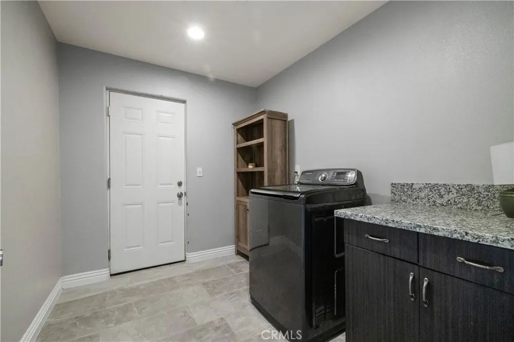 7755 7th Street Phelan, CA 92371