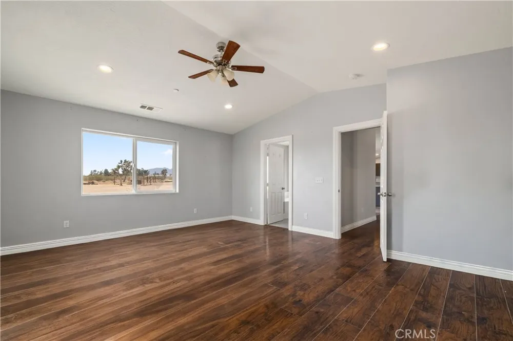7755 7th Street Phelan, CA 92371