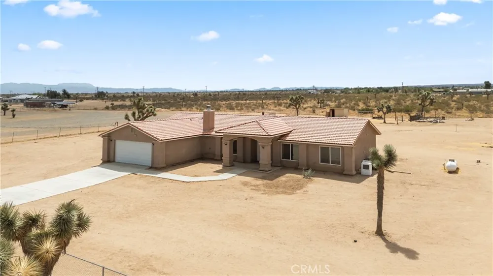 7755 7th Street Phelan, CA 92371