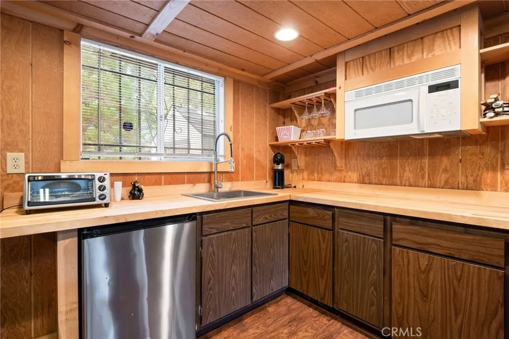 39038 Bayview Lane Big Bear Lake, CA 92315