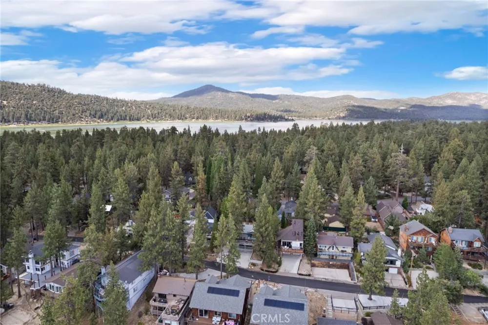 39038 Bayview Lane Big Bear Lake, CA 92315