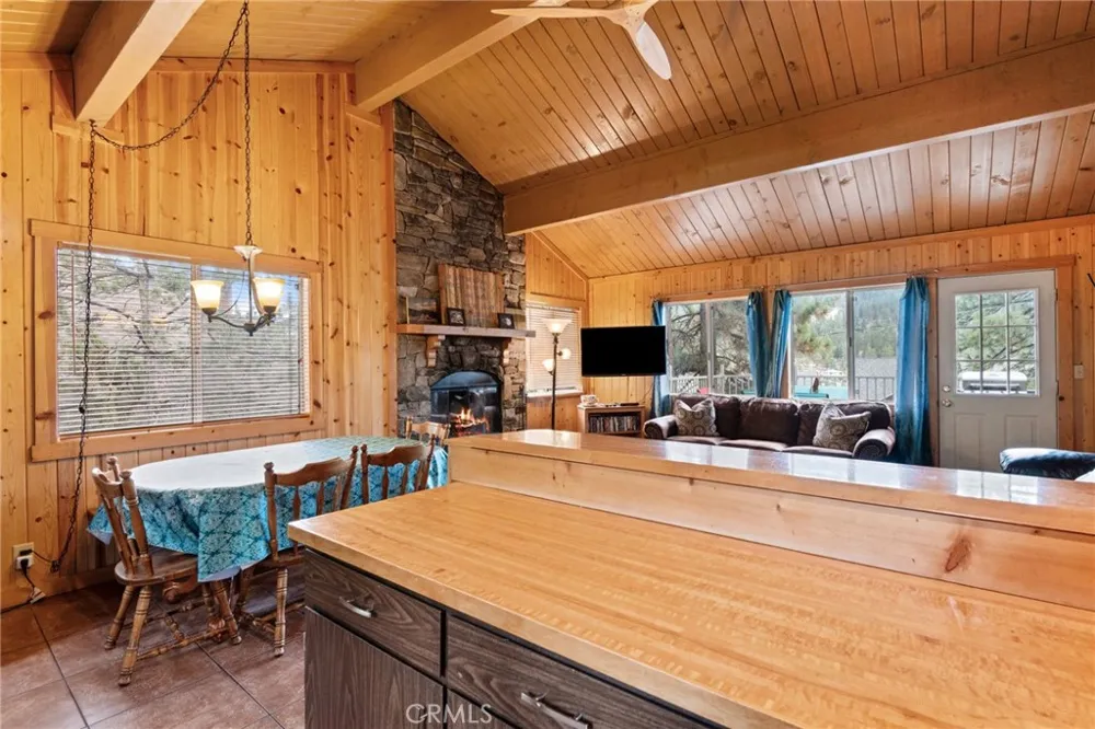 39038 Bayview Lane Big Bear Lake, CA 92315