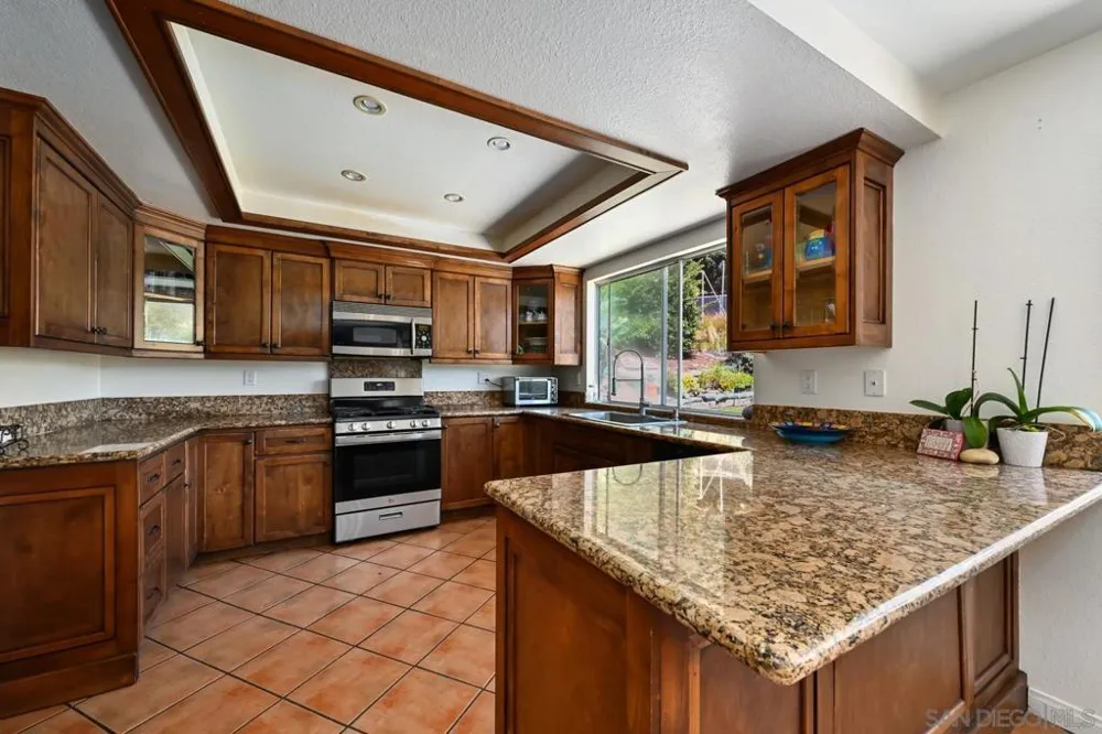 2884 Brandeis Dr. Oceanside, CA 92056
