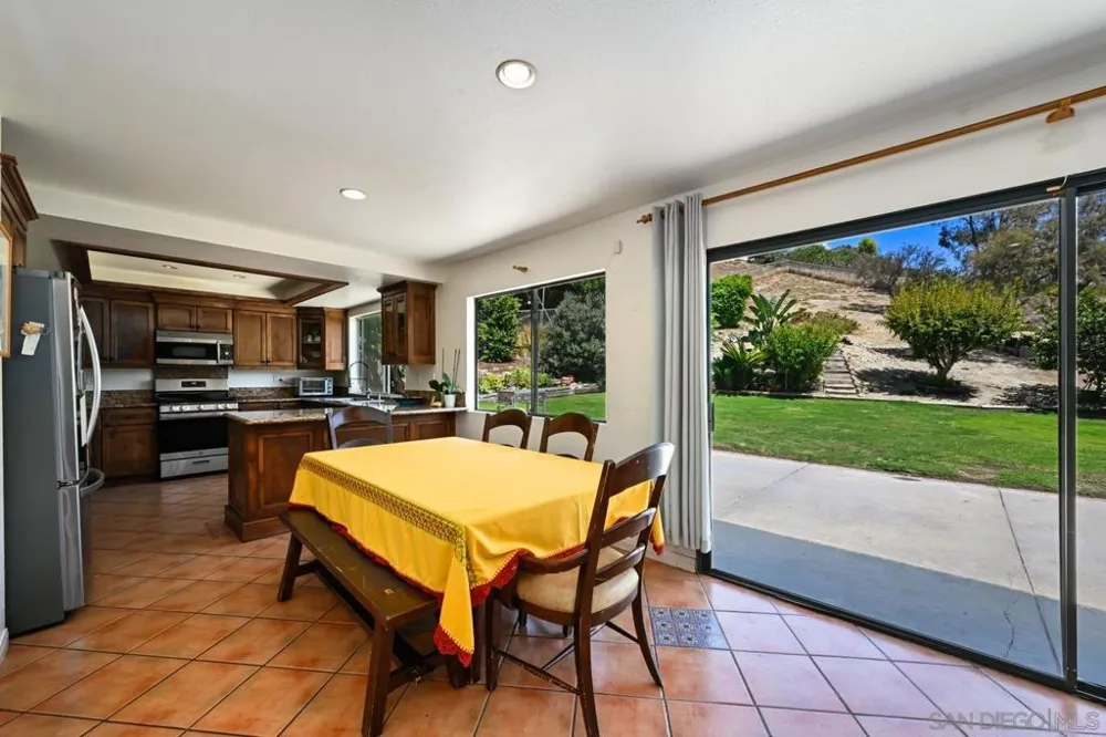 2884 Brandeis Dr. Oceanside, CA 92056