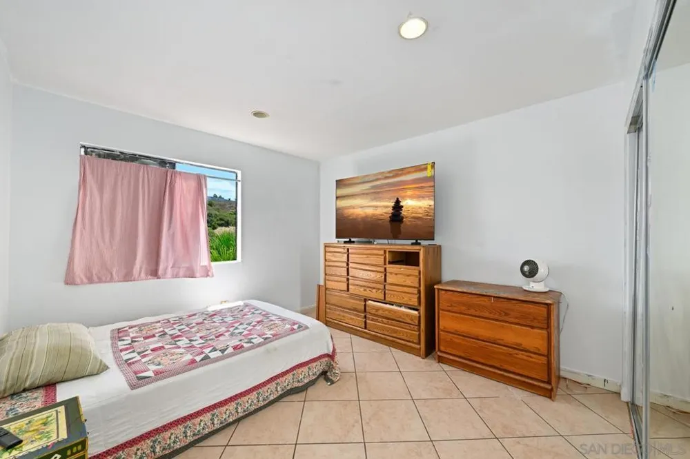 2884 Brandeis Dr. Oceanside, CA 92056
