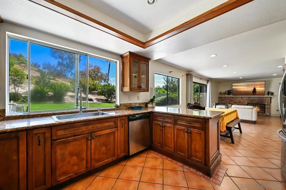 2884 Brandeis Dr. Oceanside, CA 92056