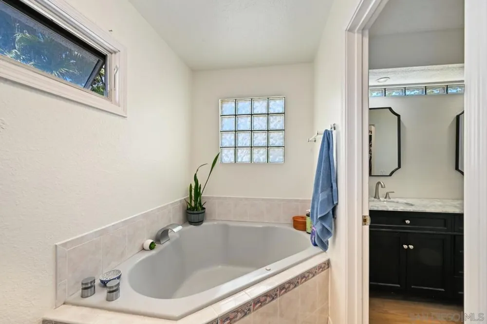 2884 Brandeis Dr. Oceanside, CA 92056