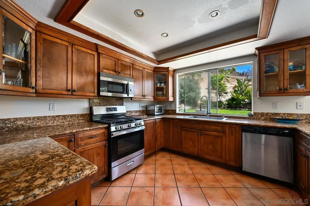 2884 Brandeis Dr. Oceanside, CA 92056