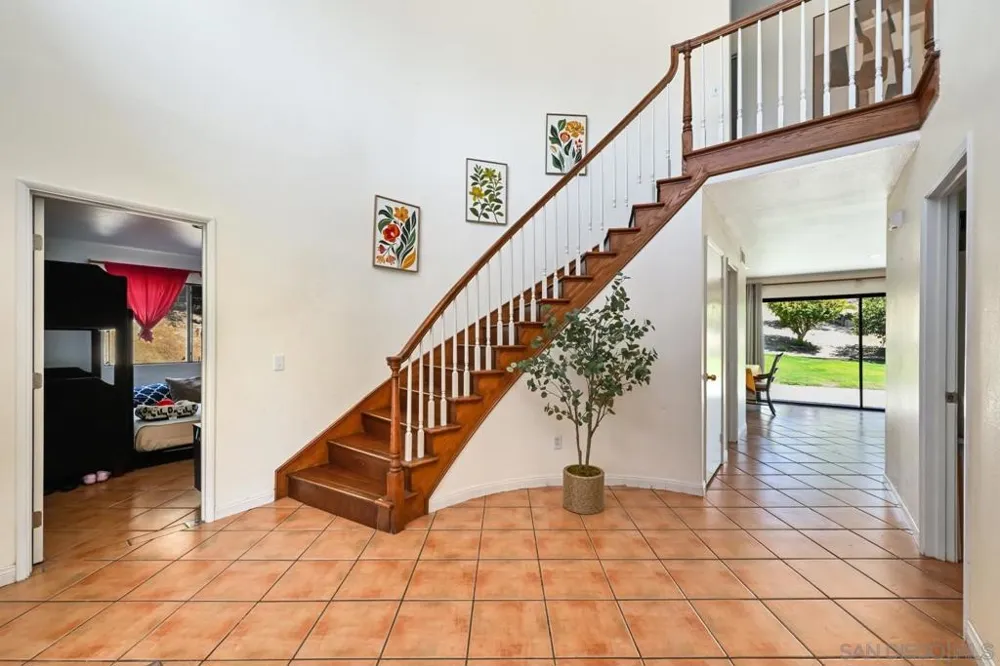 2884 Brandeis Dr. Oceanside, CA 92056