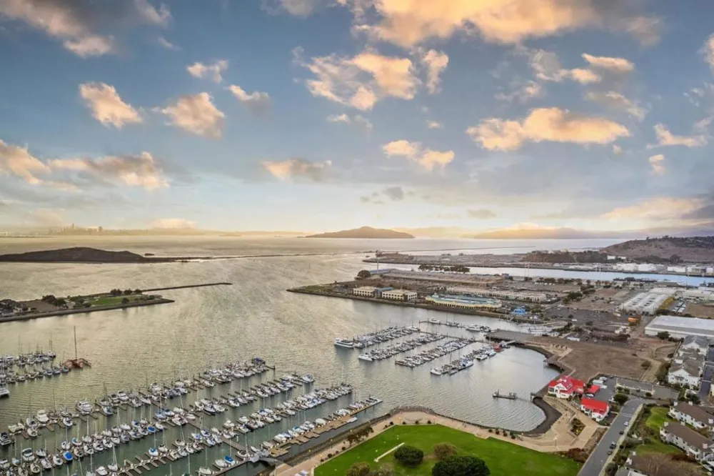 199 Shoreline Court Richmond, CA 94804