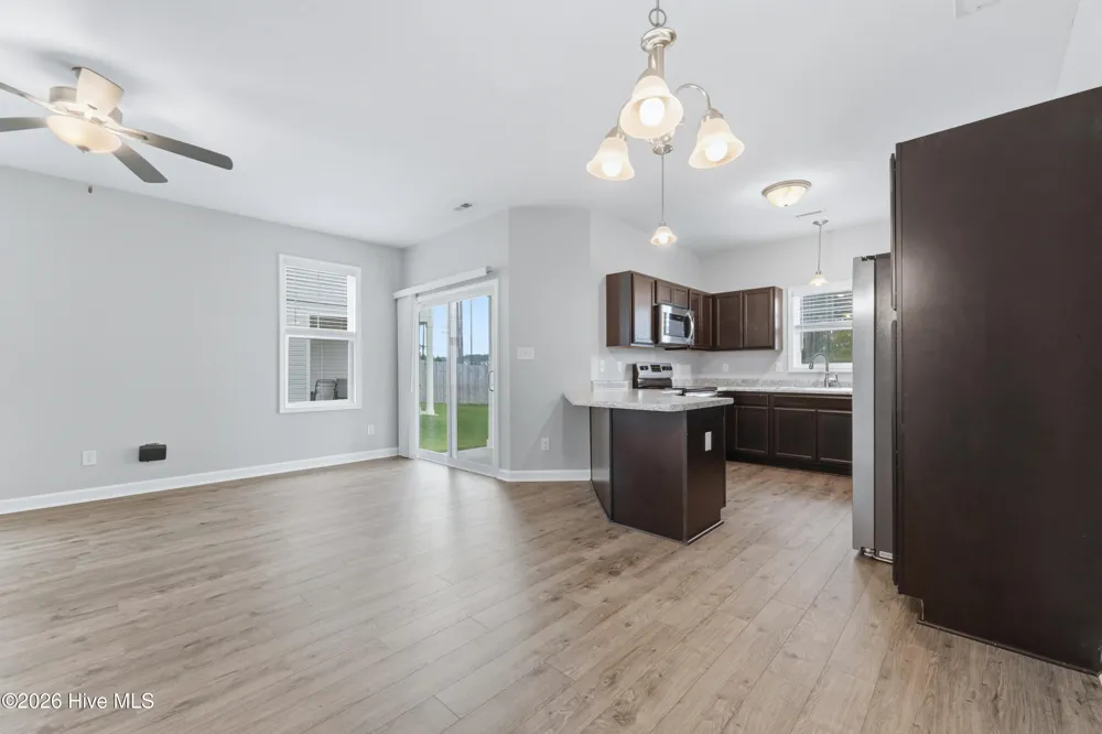 205 Shallowbag Bay Lane Jacksonville, NC 28546