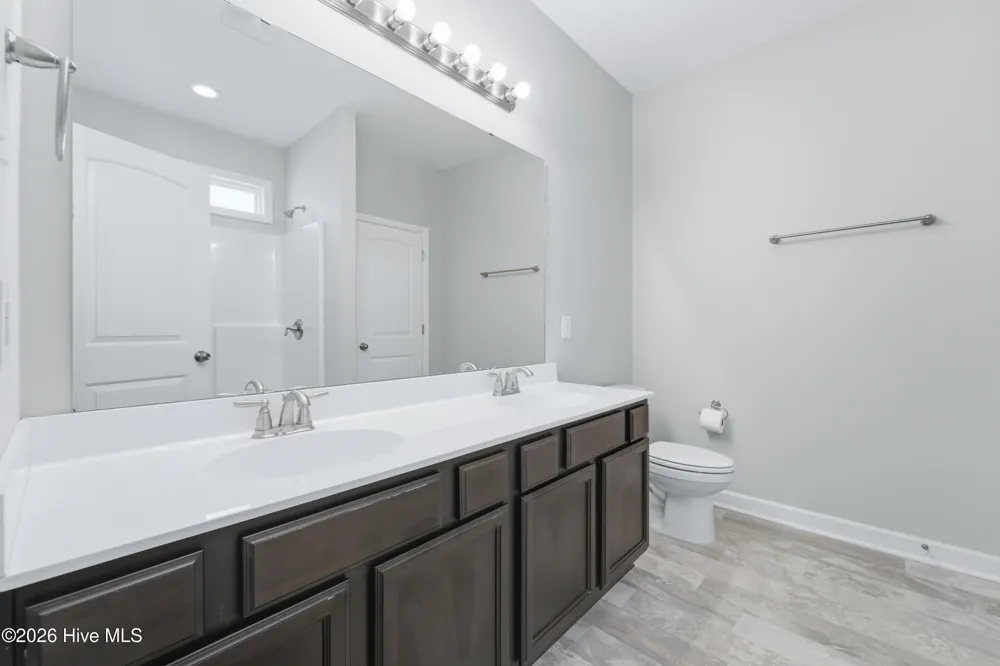 205 Shallowbag Bay Lane Jacksonville, NC 28546