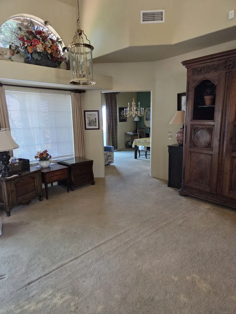 810 S Shanada Court Anaheim, CA 92807