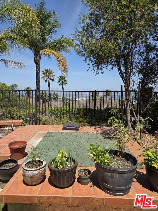 810 S Shanada Court Anaheim, CA 92807