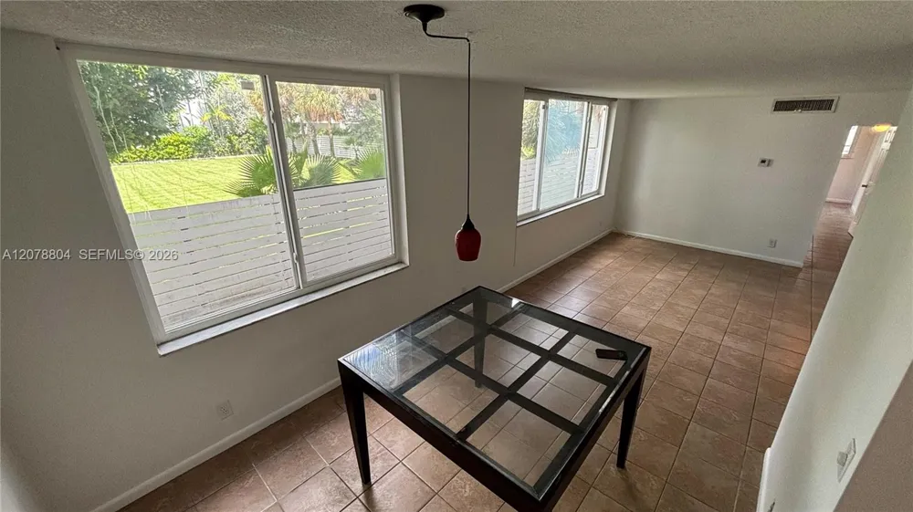 3257 NE 13th St #101 Pompano Beach, FL 33062