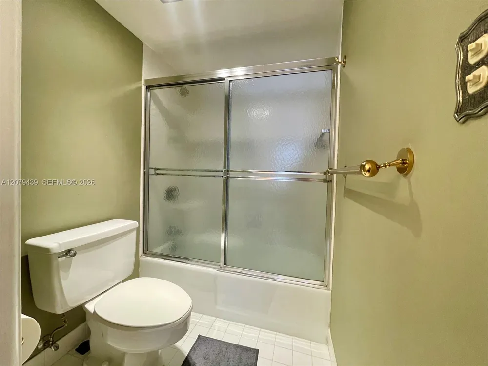 1901 Brickell Ave #B506 Miami, FL 33129
