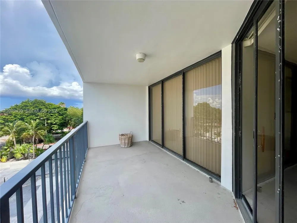 1901 Brickell Ave #B506 Miami, FL 33129