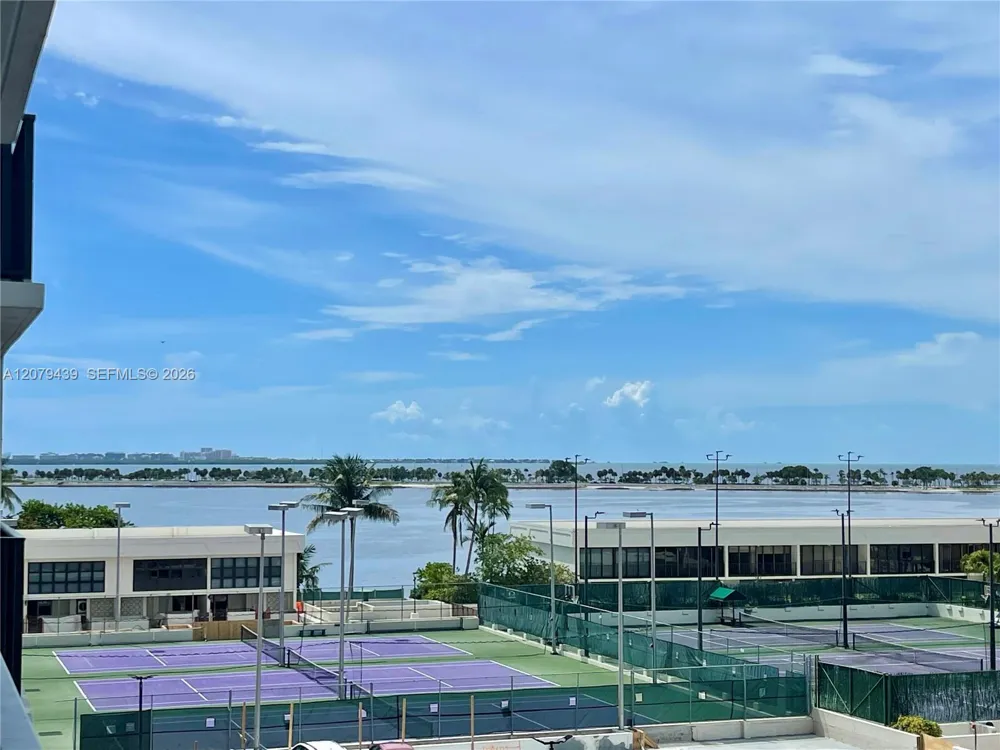 1901 Brickell Ave #B506 Miami, FL 33129