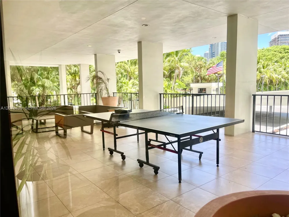 1901 Brickell Ave #B506 Miami, FL 33129