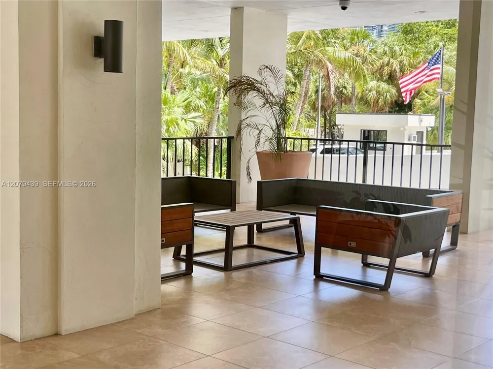 1901 Brickell Ave #B506 Miami, FL 33129