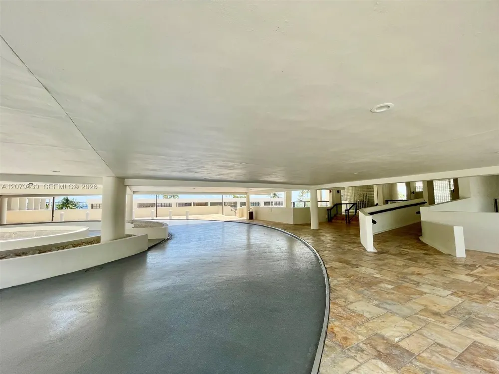 1901 Brickell Ave #B506 Miami, FL 33129