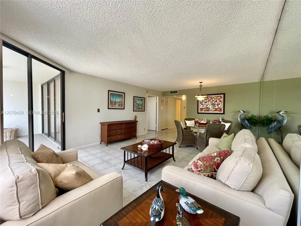 1901 Brickell Ave #B506 Miami, FL 33129