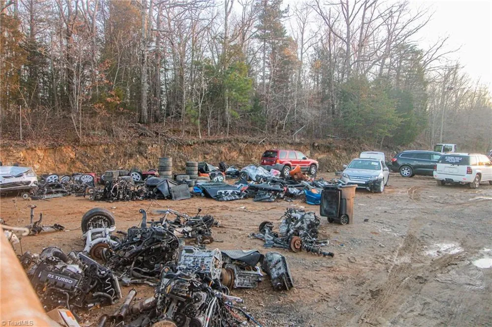 1526 Old US Highway 64 Lexington, NC 27292