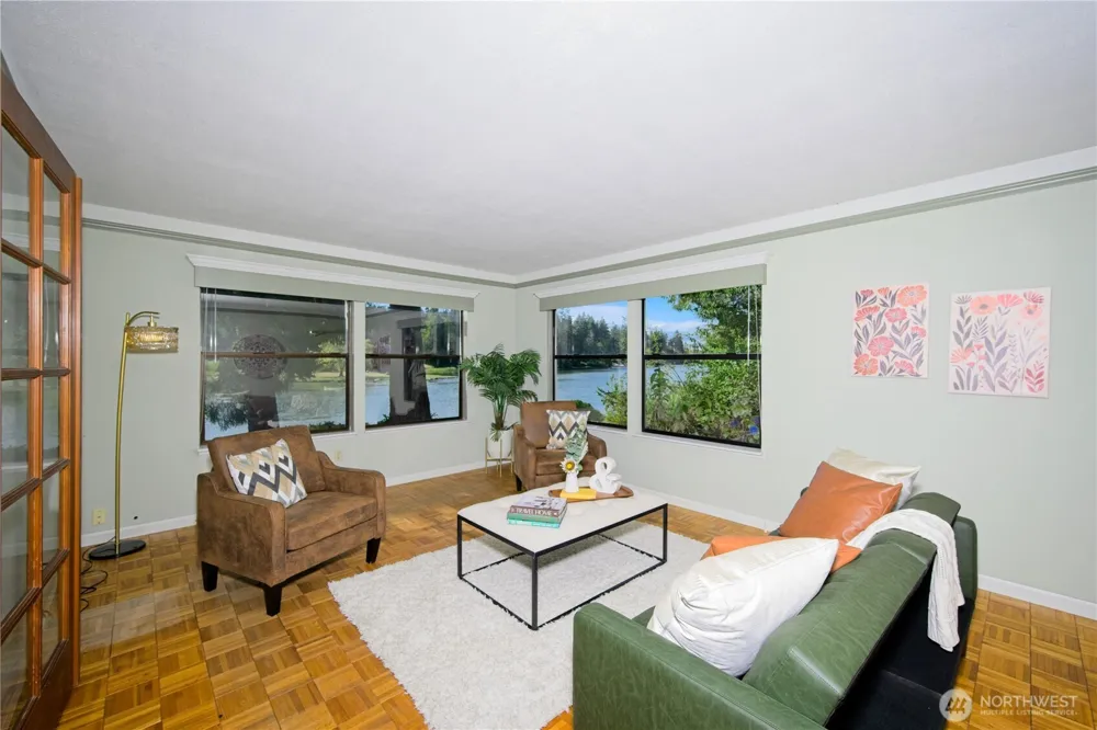 15449 Virginia Point Road NE Poulsbo, WA 98370