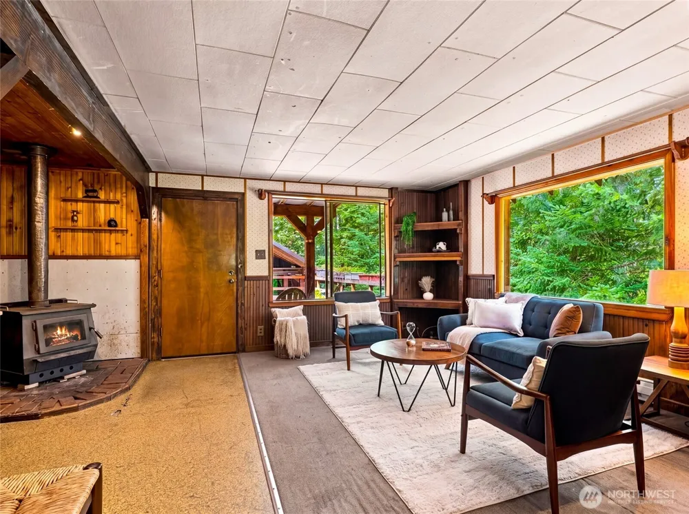 71509 NE Old Cascade Highway Skykomish, WA 98288