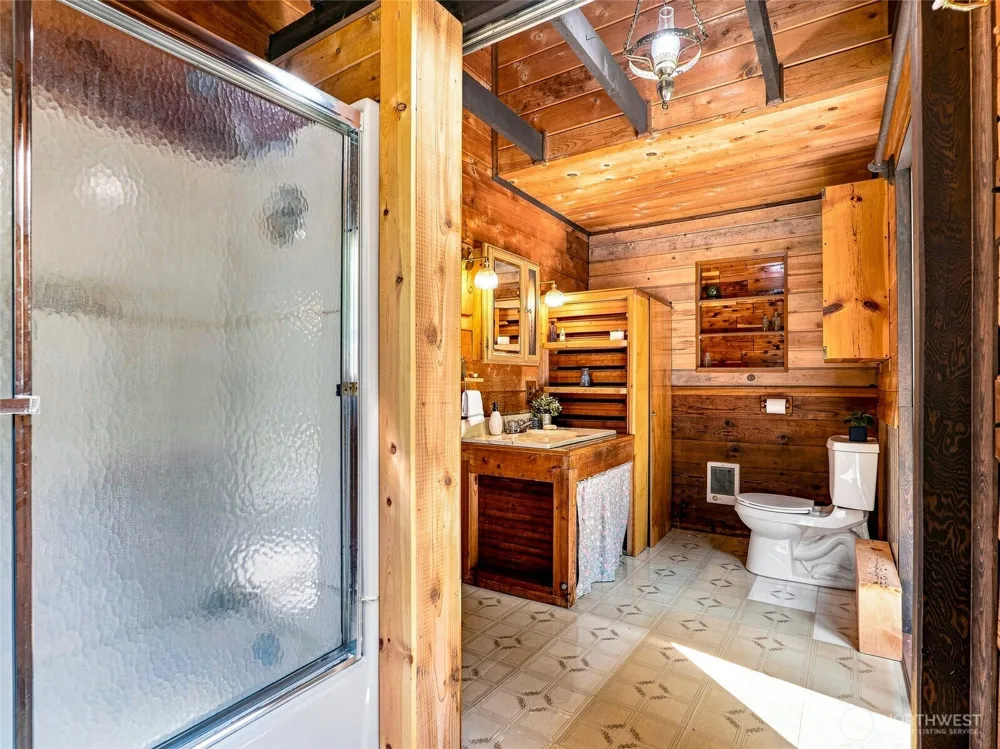 71509 NE Old Cascade Highway Skykomish, WA 98288