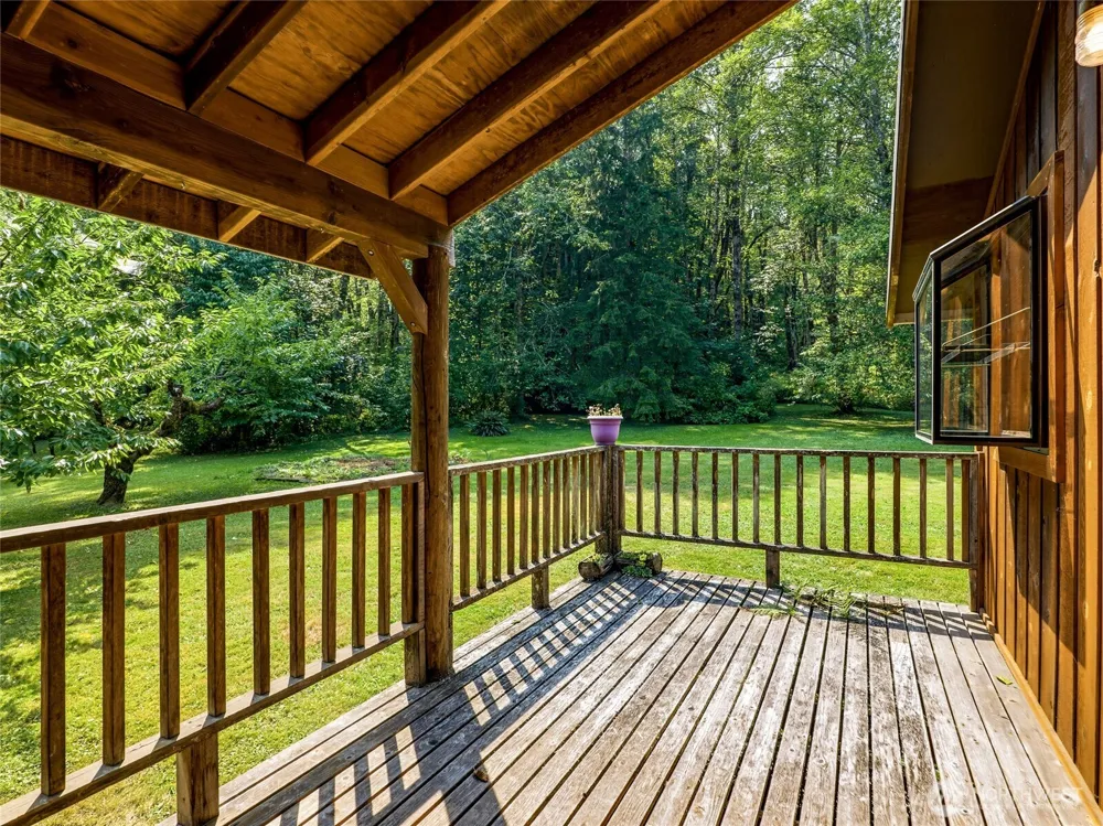 71509 NE Old Cascade Highway Skykomish, WA 98288