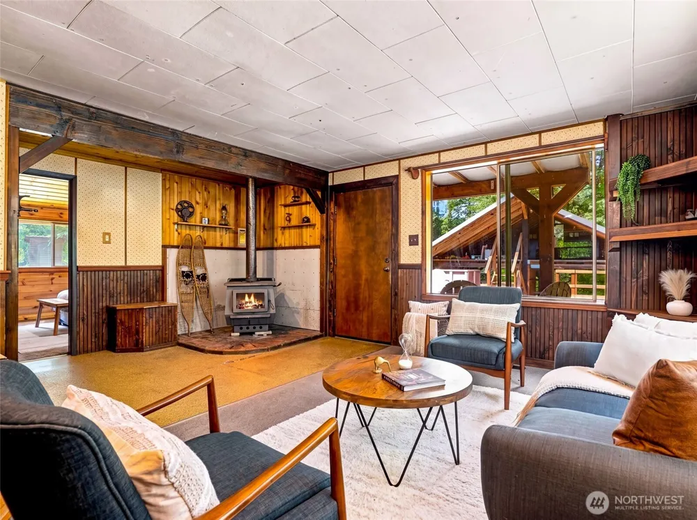 71509 NE Old Cascade Highway Skykomish, WA 98288