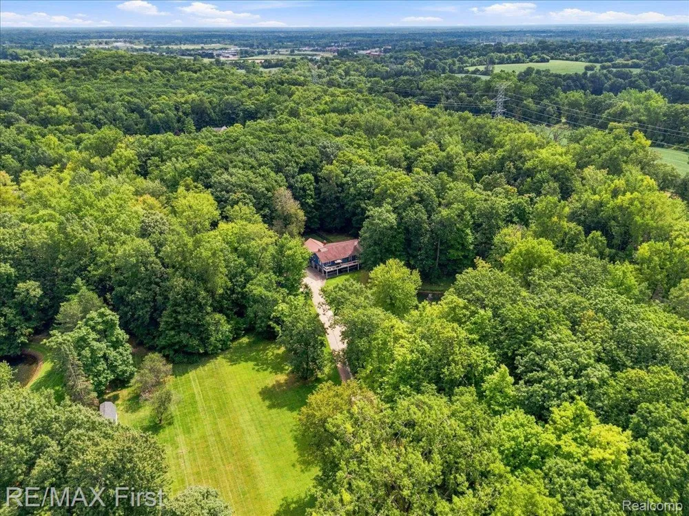 66200 Campground Road Washington Township, MI 48095