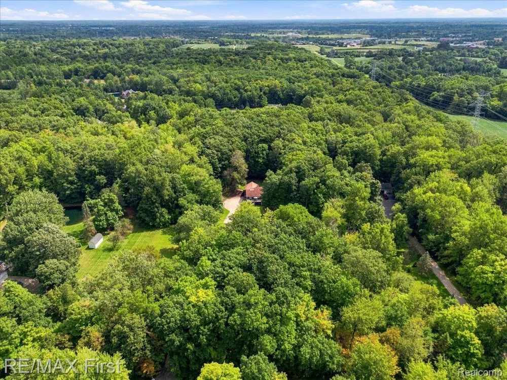 66200 Campground Road Washington Township, MI 48095