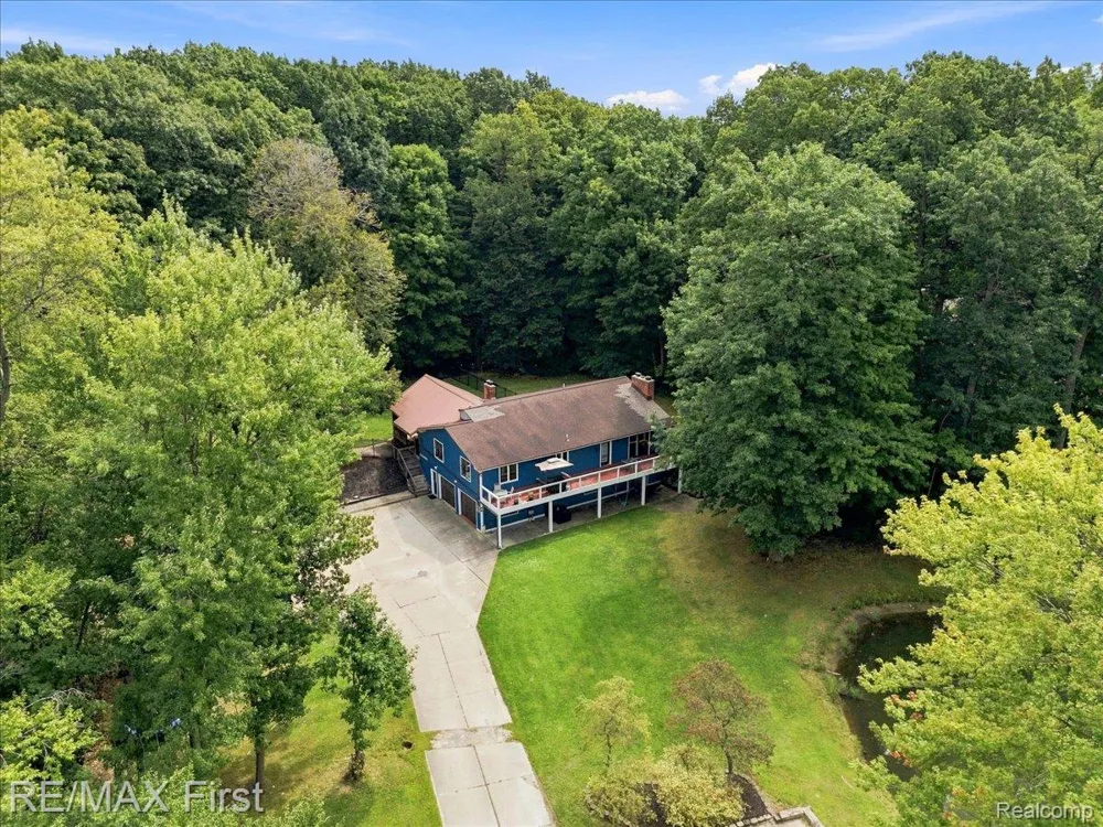 66200 Campground Road Washington Township, MI 48095