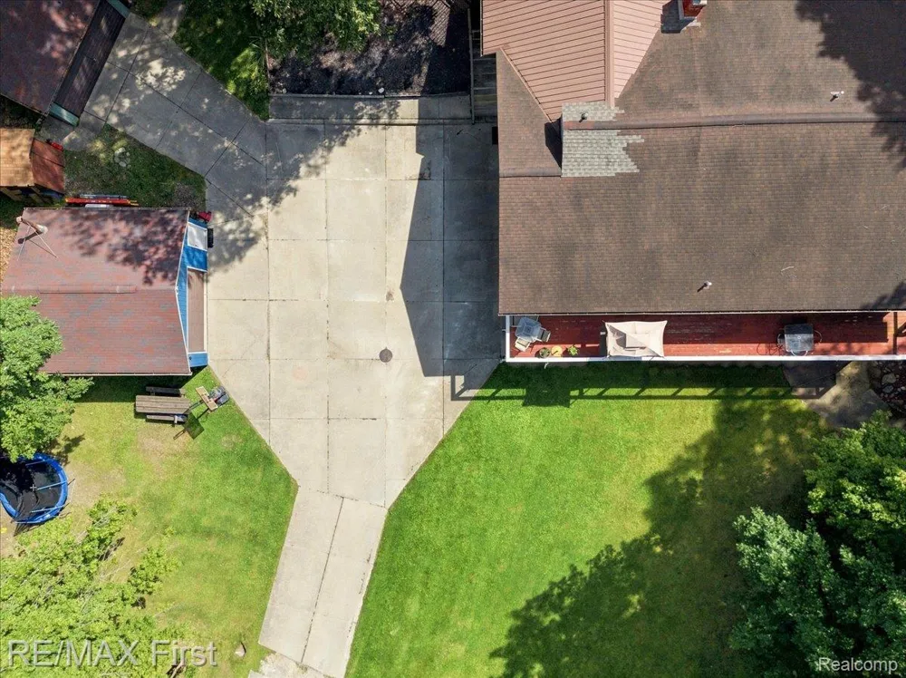66200 Campground Road Washington Township, MI 48095