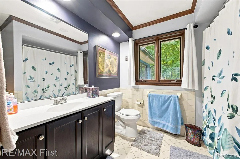 66200 Campground Road Washington Township, MI 48095