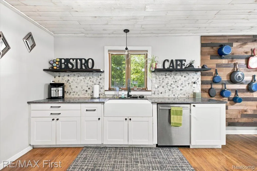 66200 Campground Road Washington Township, MI 48095