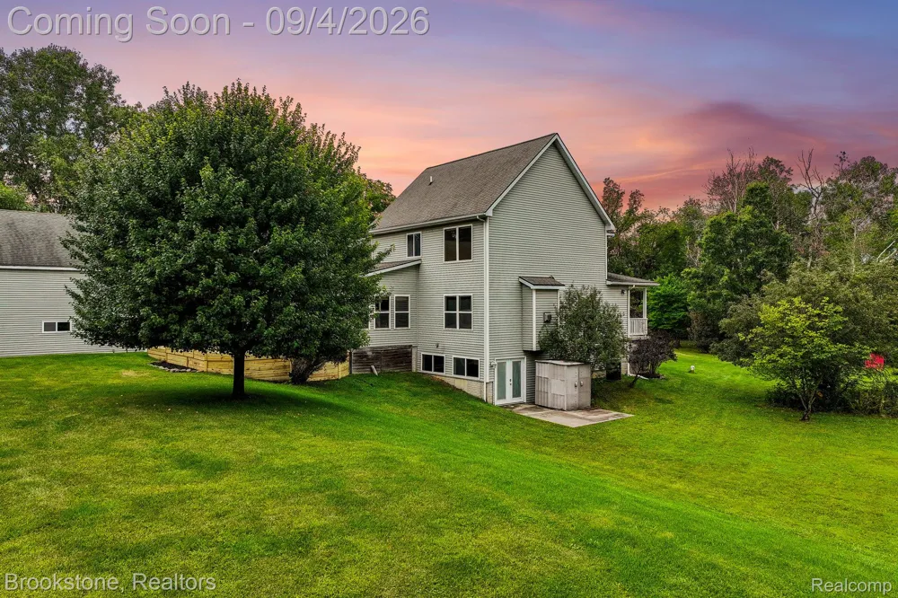 2633 Groveland Road Groveland Township, MI 48462