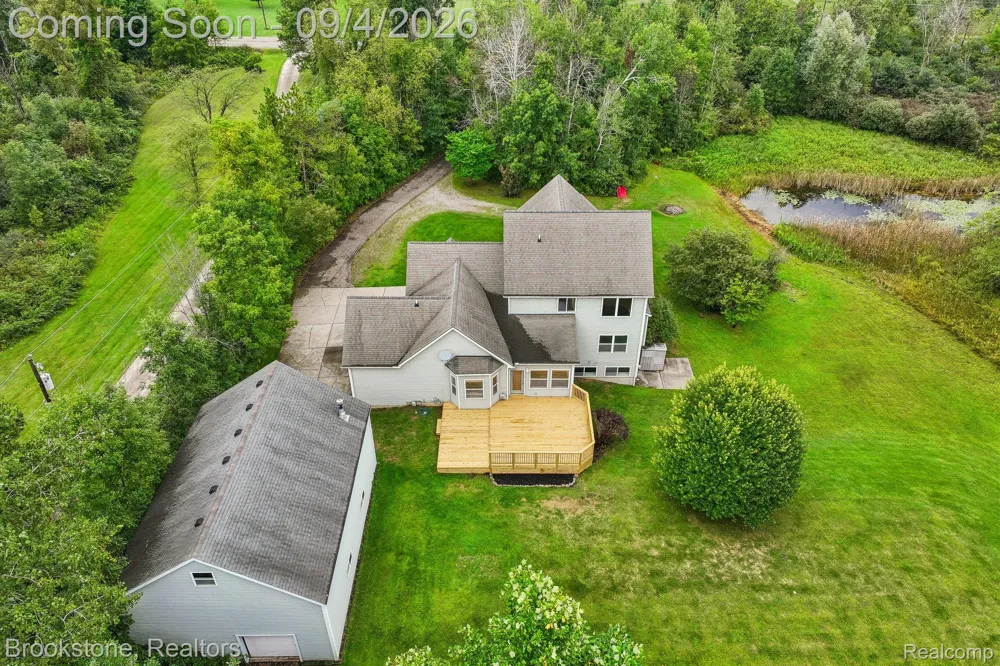2633 Groveland Road Groveland Township, MI 48462