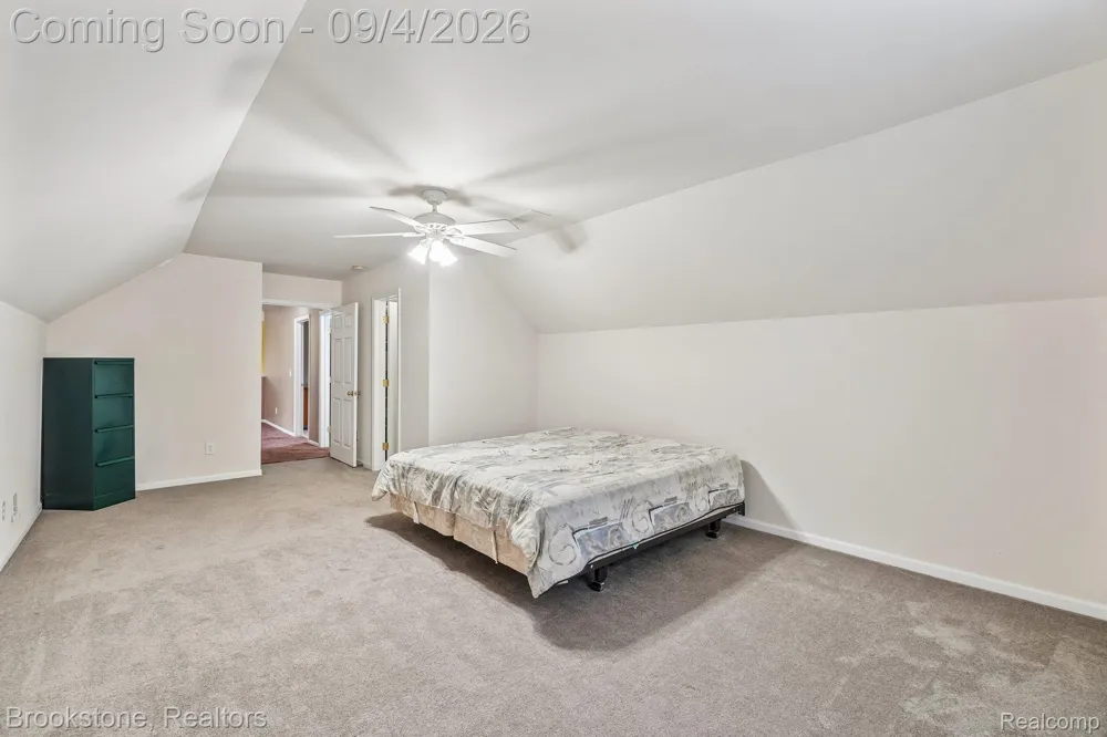 2633 Groveland Road Groveland Township, MI 48462