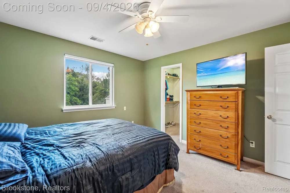 2633 Groveland Road Groveland Township, MI 48462