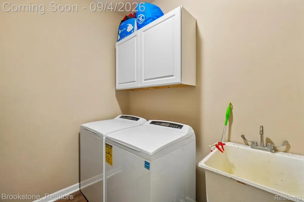 2633 Groveland Road Groveland Township, MI 48462