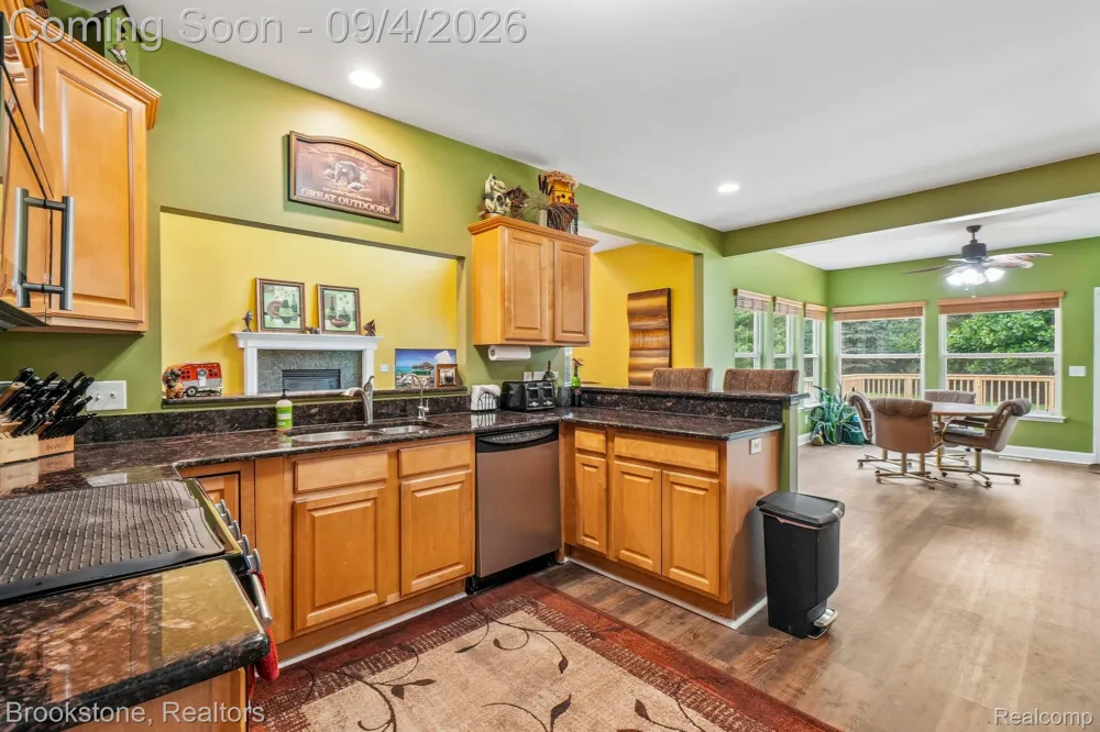 2633 Groveland Road Groveland Township, MI 48462