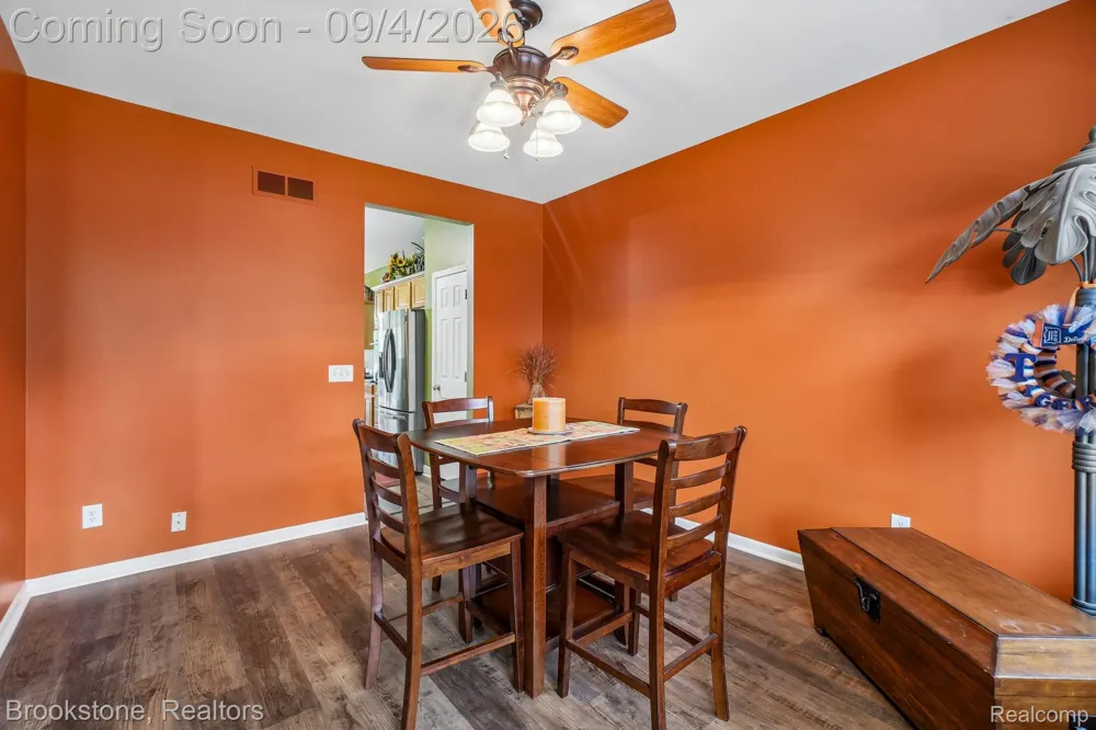 2633 Groveland Road Groveland Township, MI 48462